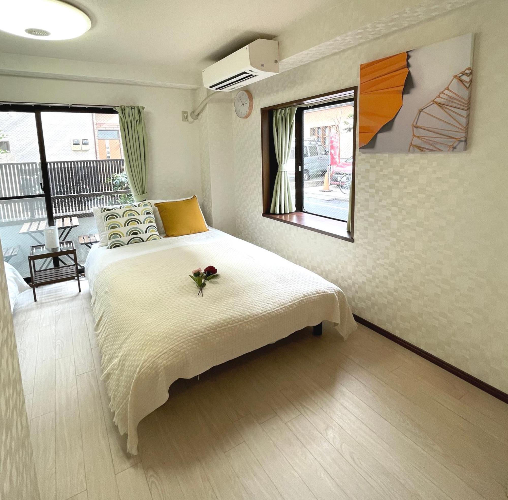 #2 新宿まで2分！清潔で安全な部屋！Wifi無料！ Tóquio Exterior foto